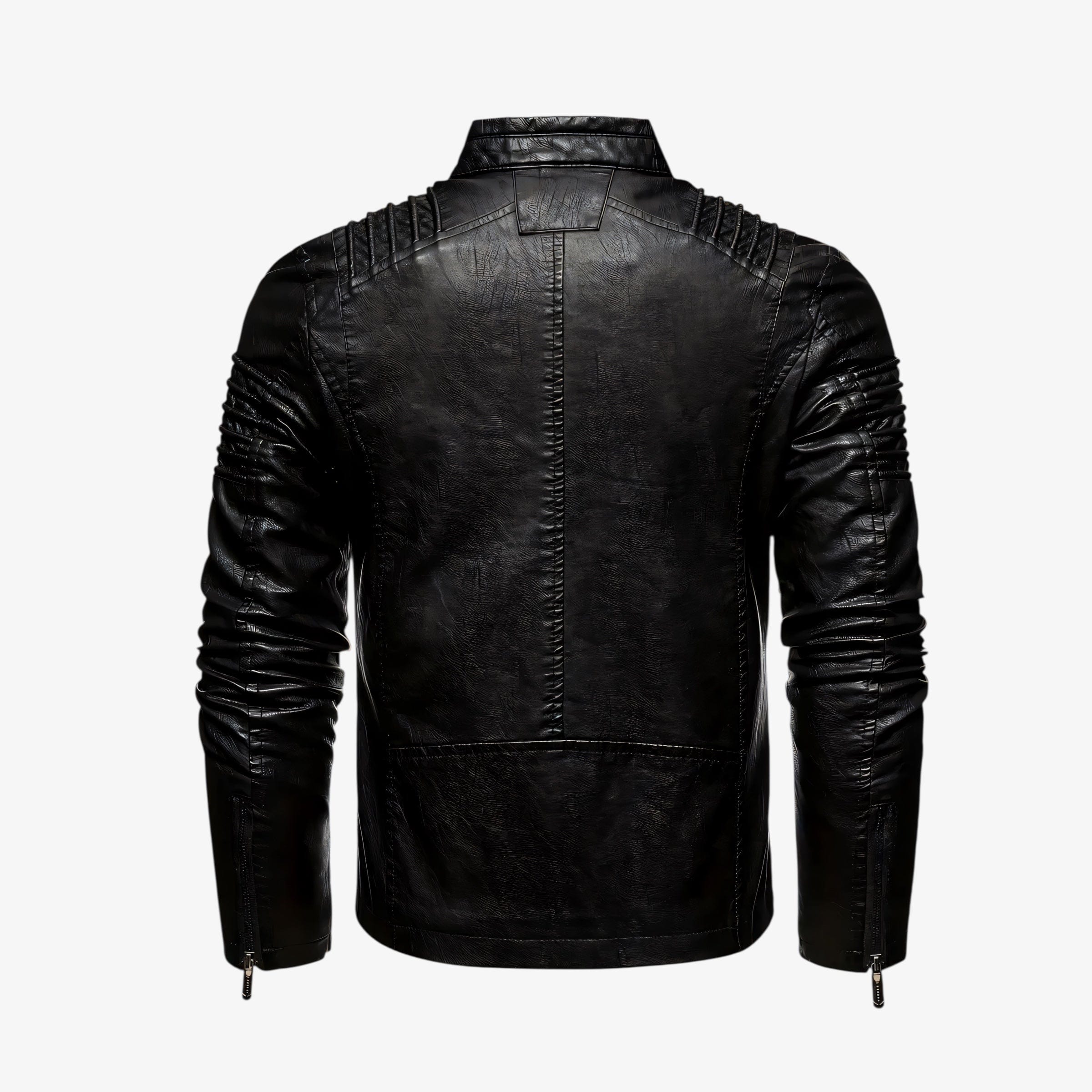 Zadnja strana crne jakne Wild Mustang – jednostavan dizajn sa naglašenim ramenima i čistim linijama