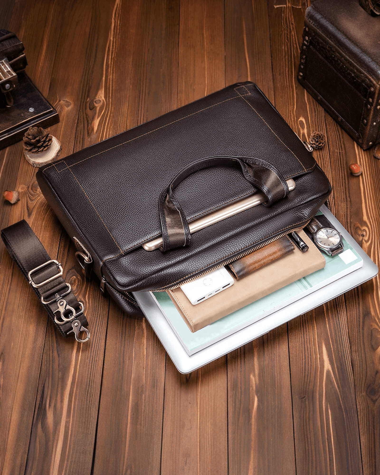 Muska kožna torba za laptop u tamno braon boji - Nero - prikaz prednje otvorene strane