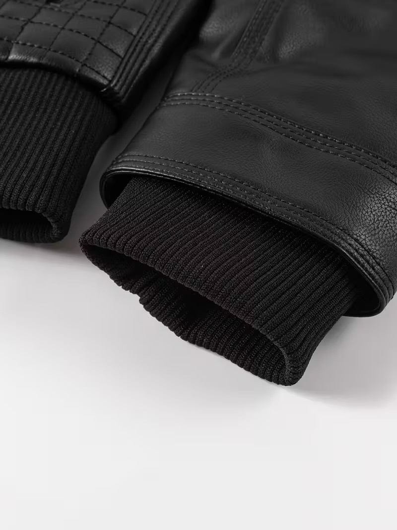 Rukav sa rebrastim završetkom i detaljem kožnog šava na jakni Norden