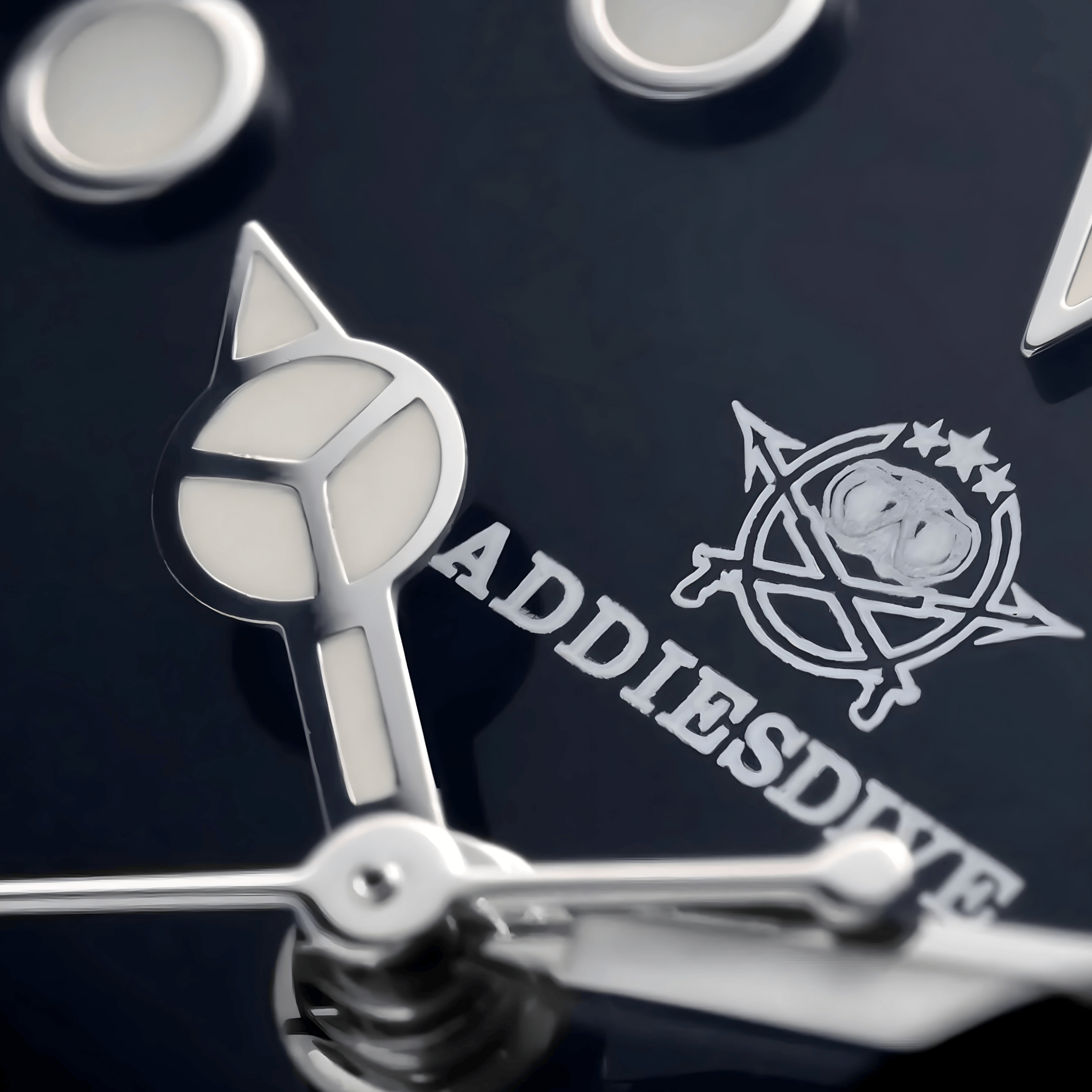 Krupni kadar kazaljki sata ADDIESDIVE AD2050