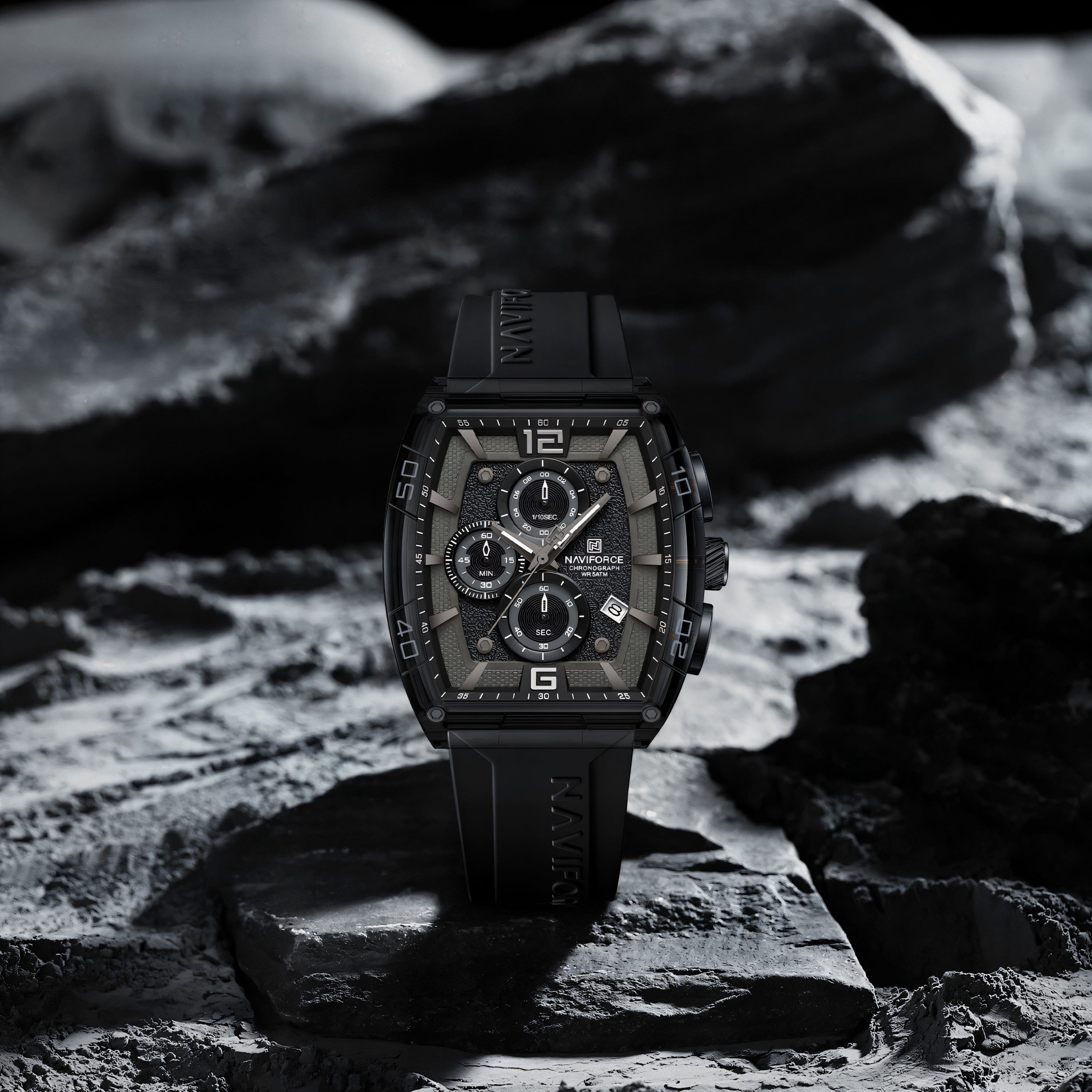 Prikaz Muškog sata Naviforce NF6101 u crnoj boji – moderan sportsko-elegantan dizajn