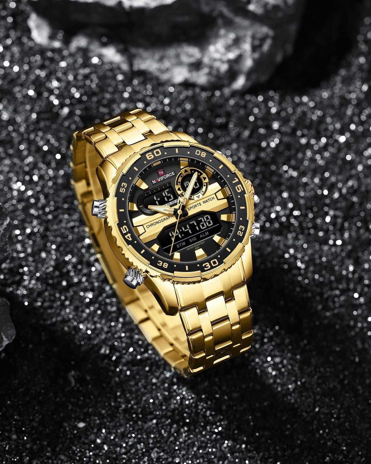 Bocni desni prikaz prednje strane kucista i metalne narukvice muskog sata NaviForce NF9234 u zlatno crnoj boji. Najbolja cena i prodaja u Srbiji