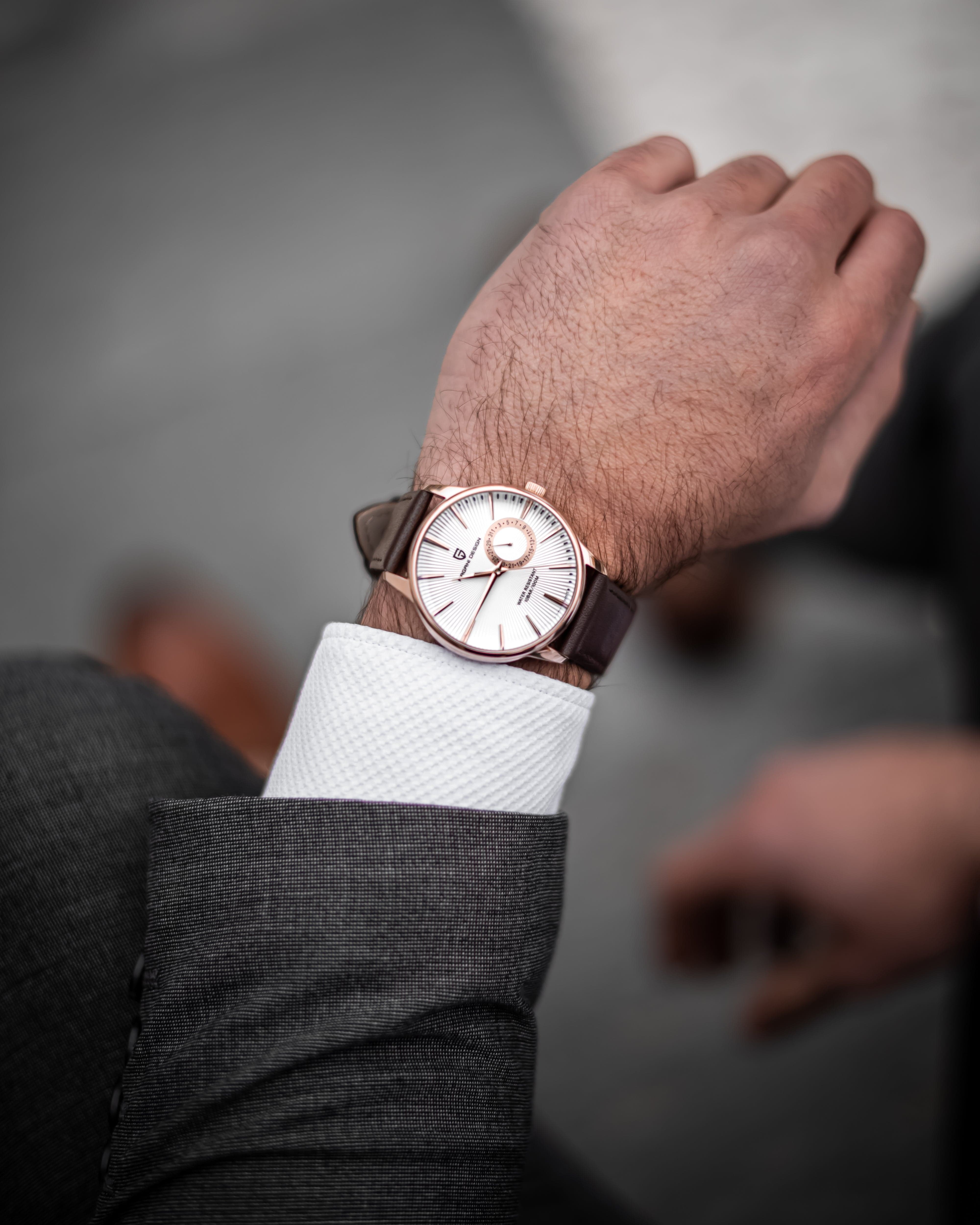 Muški sat- Pagani Design PD-1654 - Braon Boja - Kozna narukvca Prikaz sata na ruci - Najbola cena u Srbiji