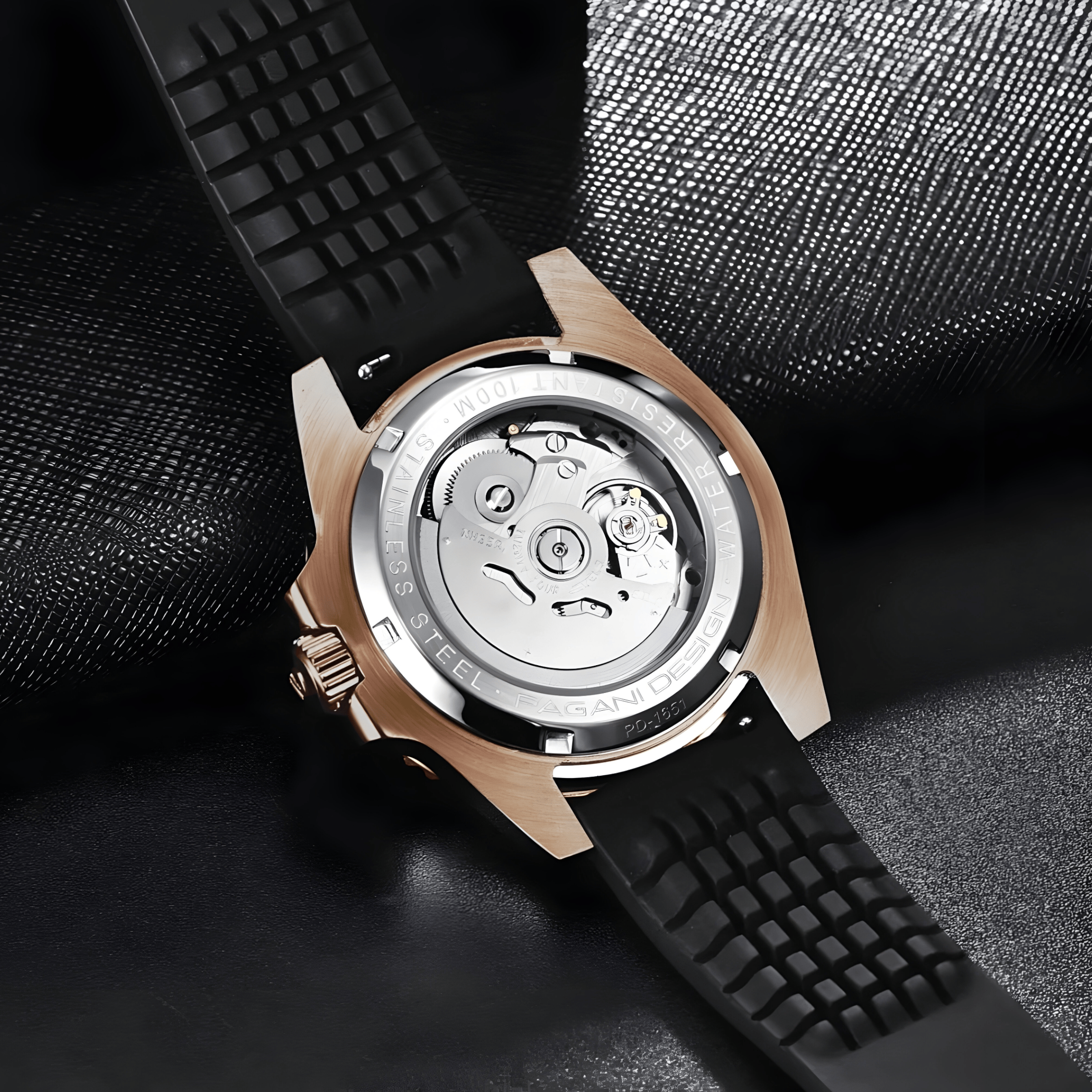 Zadnja strana sata Pagani Design PD1651 sa staklenim poklopcem i automatskim mehanizmom