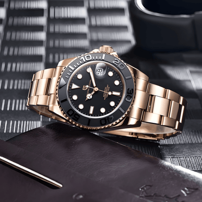 Pagani Design PD1651 sa metalnom rose gold narukvicom na minimalističkoj studijskoj pozadini