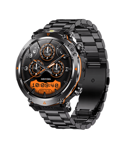 Muški pametni sat Military G17 sa metalnom narukvicom – prikaz prednje strane sa aktivnim LED blicem i UV lampom.