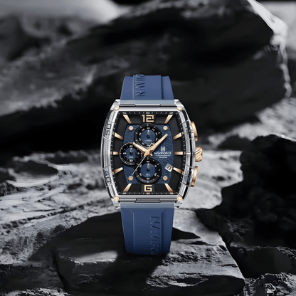 Muški sat NaviForce NF6101 u lifestyle fotografiji, plavo-zlatna kombinacija sa silikonskom narukvicom