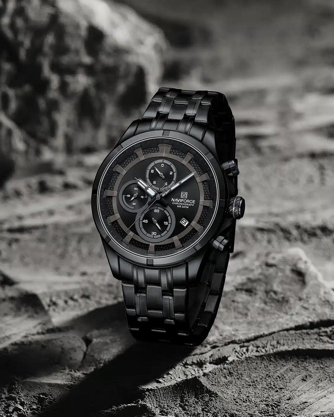 NaviForce NF8046 Muški Sat U Crnoj Boji – Moderni Dizajn – Be Brave Man