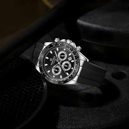 Ugaoni prikaz sata NF8054 Daytona sa srebrnim čeličnim kućištem i crnom silikonskom narukvicom