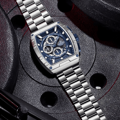 Prednja strana muškog sata NaviForce NF8066 Titan u srebrnoj boji, metalna narukvica i sportsko-elegantan dizajn