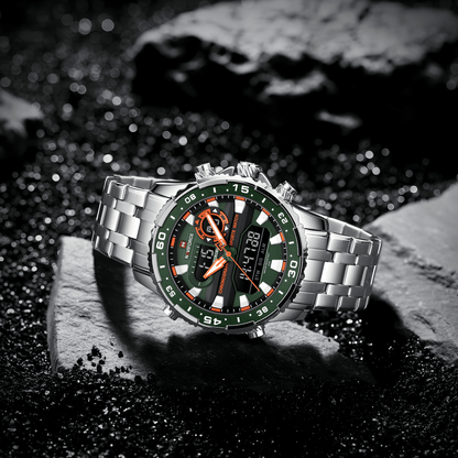 Pogled na muški sat NaviForce NF9234 u realnom okruženju, srebrna metalna narukvica i zeleni brojčanik