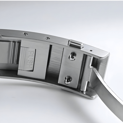 Prikaz otvorene metalne kopče muškiog sata Martin SN0017