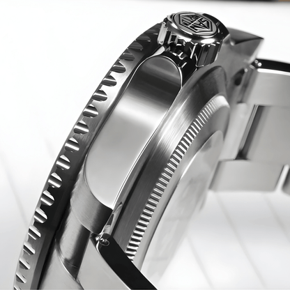 Tanki profil kućišta sata San Martin SN0118 sa čeličnom završnom obradom i jasno vidljivom debljinom kućišta